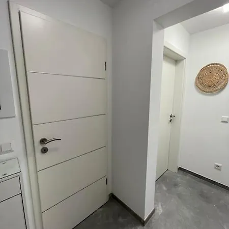 Appartamento Neubauwohnung Naehe Messe/flughafen *